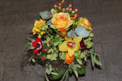 Blumenstrauss gelb orangen (ausgeliefert in Enggistein am 15. März 2016)