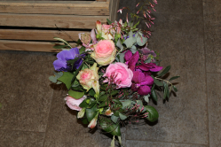 Blumenstrauss rosa (ausgeliefert am 3. Februar 2016 in Worb)