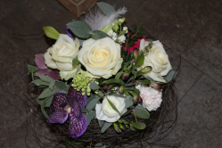 Blumenstrauss violett weiss (ausgeliefert in Worb am 8. April 2016)