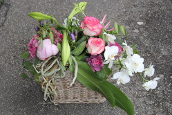 Blumengesteck rosa (ausgeliefert in Konolfingen am 18. Juni 2016)