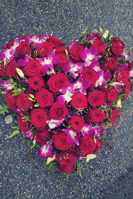 Blumenherz-rot-mit-Orchideen-DIY-Anleitung-selber-machen.png