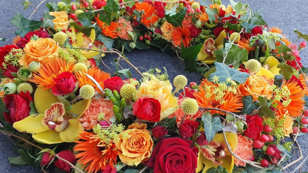 Blumenkranz-selber-stecken-DIY-Anleitung.jpg