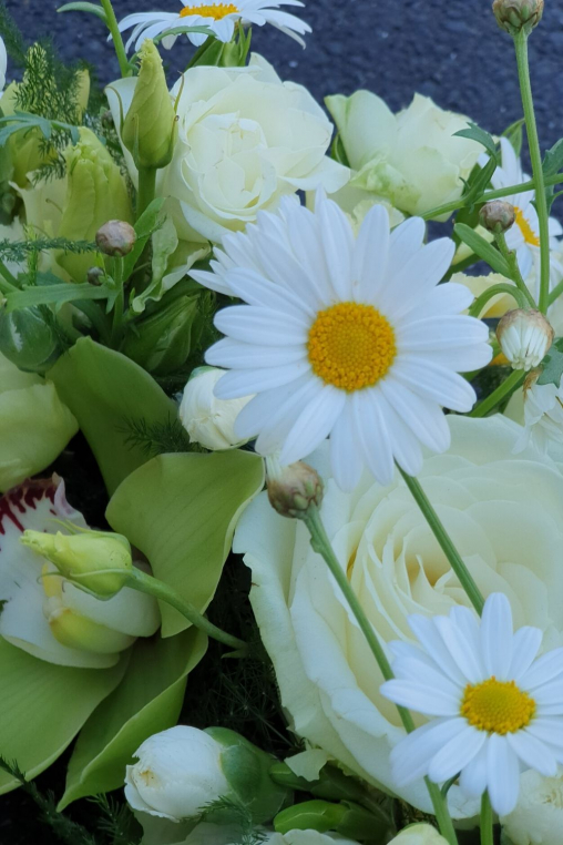 Blumenkranz-weiss.jpg