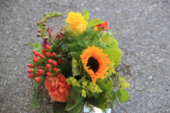 Blumenstrauss Sommerlich ausgeliefert in Mirchel