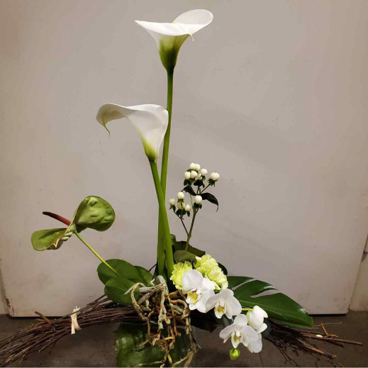 Blumenstrauss-weiss-elegant.jpg