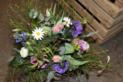 Frühlingsstrauss in pastell Farben (ausgeliefert in Grosshöchstetten am 10. März 2016)