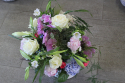 Blumenstrauss in zarten Farben (ausgeliefert am 17. Juni 2016 in Thun)