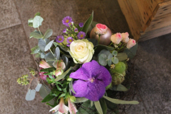 Blumenstrauss rosa violett (ausgeliefert in Bowil am 10. Dezember 2015)