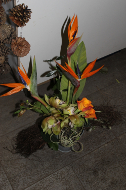 Exotischer Blumenstrauss mit Strelizien Blüten (ausgeliefert in Grosshöchstetten am 12. Januar 2016)