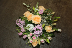 Blumenstrauss farbig (ausgeliefert in Zäziwil am 9. Mai 2015)
