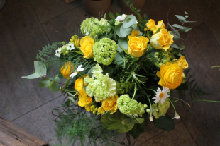Blumenstrauss gelb weiss 60.-