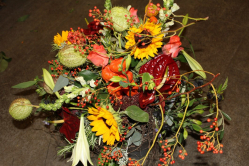 Blumenstrauss herbstlich (ausgeliefert in Bern am 27. Oktober 2015)