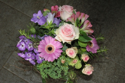 Blumenstrauss rosa (ausgeliefert in Gysenstein am 4. Juli 2014)