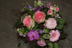 Blumenstrauss in rosa (ausgeliefert in Konolfingen am 9. Juni 2016)