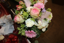 Strauss rosa weiss (ausgeliefert a, 22. April 2014 in Grosshöchstetten)