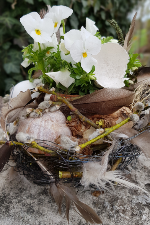 Dekoidee-Ostern-OSternest-aus-draht-selber-machen_2.png