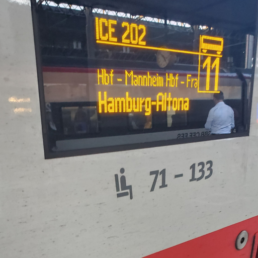 Der-Zug-ist-bereit.png