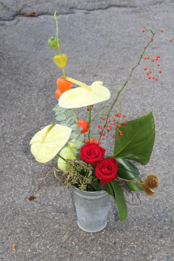 Exotischer Blumenstrauss (ausgeliefert in Biglen am 9. Oktober 2015)