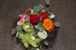 Farbenfroher Blumenstrauss (ausgeliefert in Zäzieil am 31. März 2016)