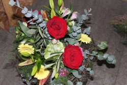 Fabenfroher Blumenstrauss ( ausgeliefert in Münsingen am 10. Dezember 2015)