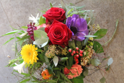 Blumenstrauss farbenfroh (abgeholt im Laden am 3. Februar 2015)