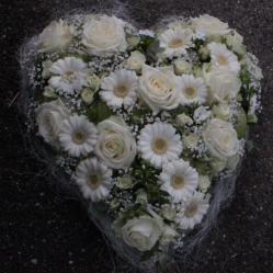 Floristik-Anleitung-Blumenherz.jpg