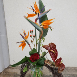 Formallinearer-Blumenstrauss-selber-binden.jpg