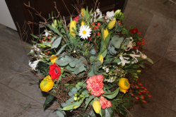 Frühlingsstrauss farbenfroh (ausgeliefert am 19. Februar 2015 in Konolfingen)
