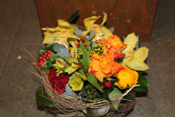 Leuchtendes Gesteck (ausgeliefert in Grosshöchstetten am 1. Februar 2013)