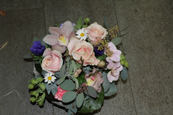 Gesteck rosa (ausgeliefert in Biglen am 5. Februar 2014)