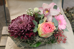 Gesteck rosa (ausgeliefert in Grosshöchstetten am 1. November 2013)