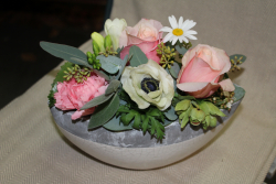 Gesteck rosa weiss (ausgeliefert am 14. Jaunuar 2014 in Konolfingen)