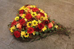 Herbstherz rot gelb orange (ausgeliefert zur Kirche in Zäziwil am 11. November 2015)