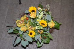 Blumenstrauss herbstlich (ausgeliefert in Grosshöchstetten am 1.10.12)