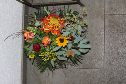 Herbststrauss orange gelb (ausgeliefert in Grosshöchstetten am 22.12.12)