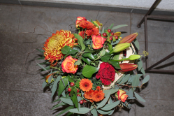 Herbststrauss orange rot (ausgeliefert in Grosshöchstetten am 12.11.12)