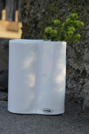Linck Keramik Vase V83 mit grünen Hypericum Beeren