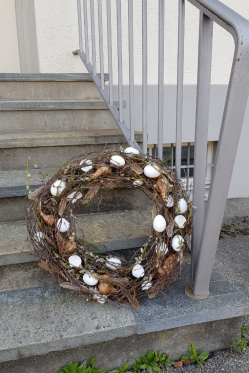 Natuerlicher-Osterkranz-selber-machen-DIY-Anleitung-.png
