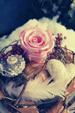 Oster-Deko-selber-machen-mit-stabilisierter-Rose-DIY.png
