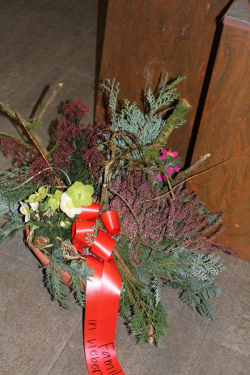 Pflanzenschale winterlich (abgeholt im Laden am 18. Januar 2013)