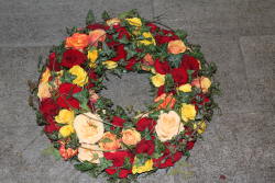 Rosenkranz in gemischten Farben (Preis 250 Franken)
