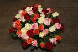 Gemischter Rosenstrauss mit Rosen aus Italien (ausgeliefert am 25. April 2016 in Grosshöchstetten)
