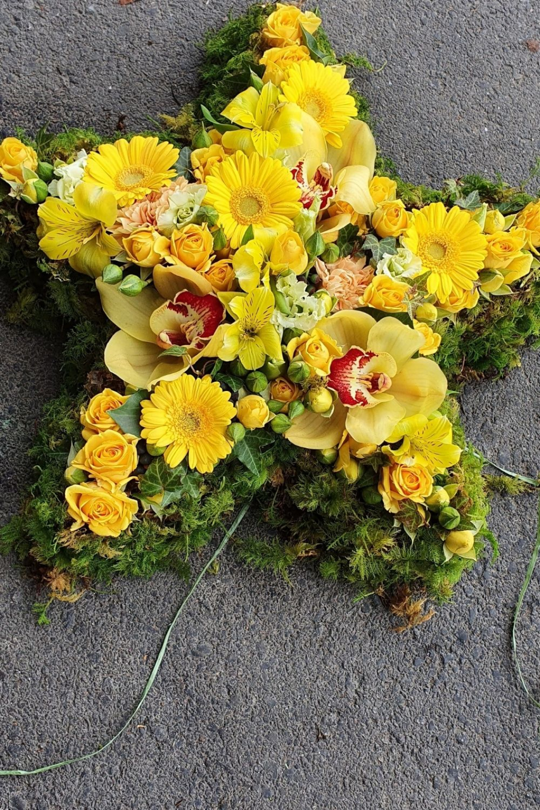 Sternenkind-Trauerflor-Stern-aus-Blumen-selber-machen-Tutorial.jpg