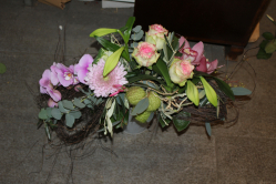 Bogenstrauss rosa (ausgeliefert in Grosshöchstetten am 24. November 2012)