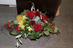 Blumenstrauss herbstlich Bogenförmig (am 23. November 2012 im Laden abgeholt)