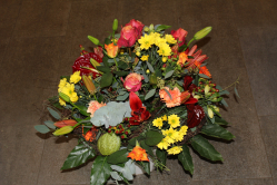 Blumenstrauss in warmen Farben (ausgeliefert in Eggiwil am 15. November 2013)