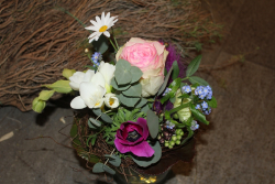 Blumenstrauss rosa weiss (ausgeliefert am 9. April 2013 in Grosshöchstetten)