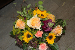 Strauss mit Carpe Diem Rosen (ausgeliefert in Grosshöchstetten am 28. Juni 2013)