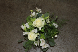Strauss weiss (ausgeliefert in Grosshöchstetten am 14. Juni 2014)