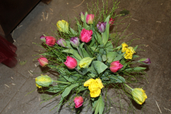 Tulpenstrauss gemischt (ausgeliefert in Grosshöchstetten am 9. April 2014)
